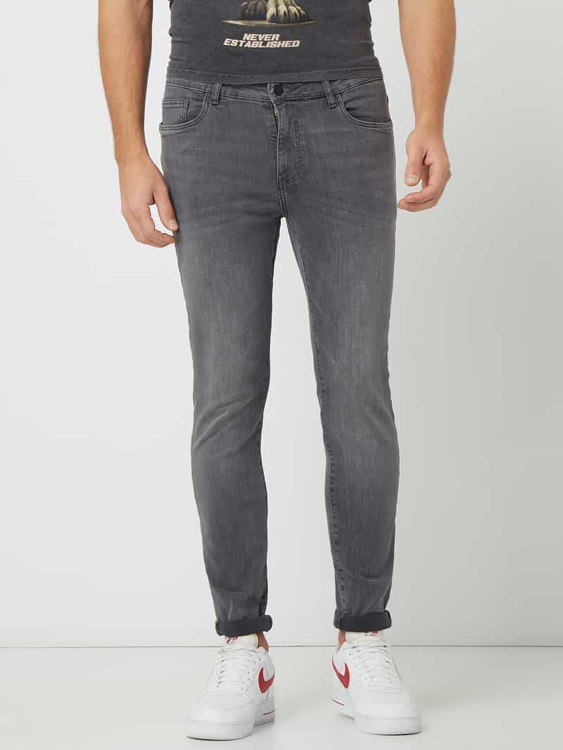 Skinny fit jeans met labelpatch REVIEW