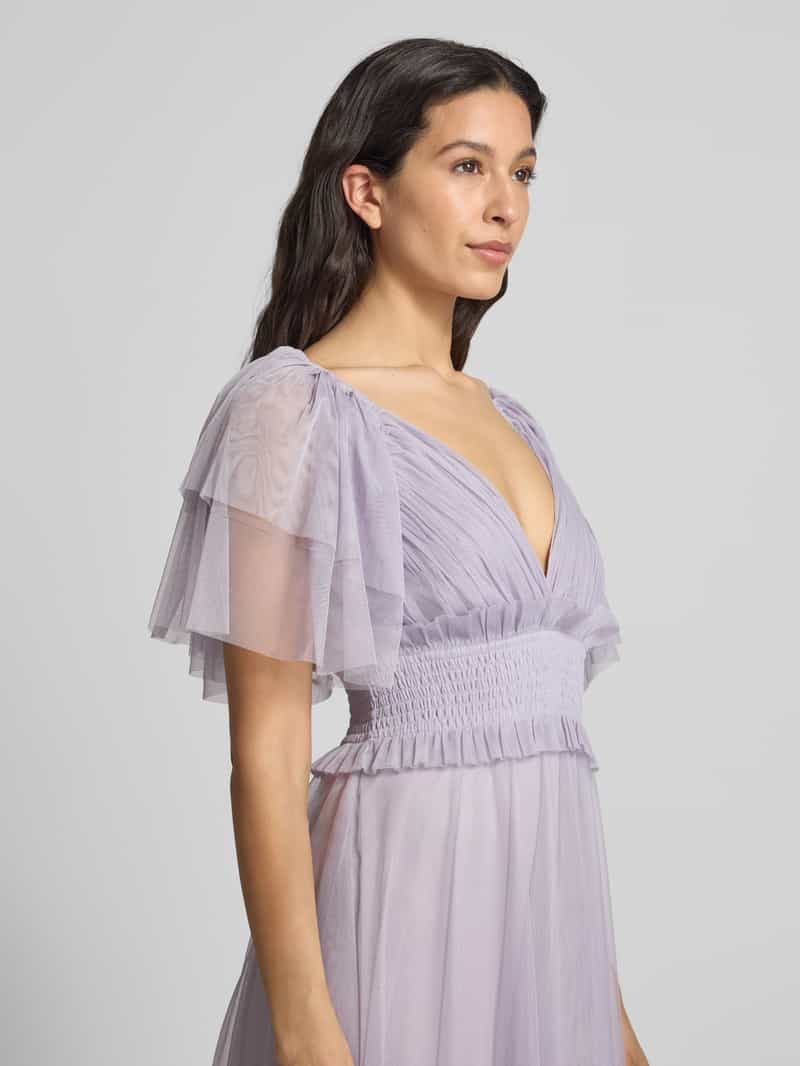Lace & Beads Knielange cocktailjurk met V-hals