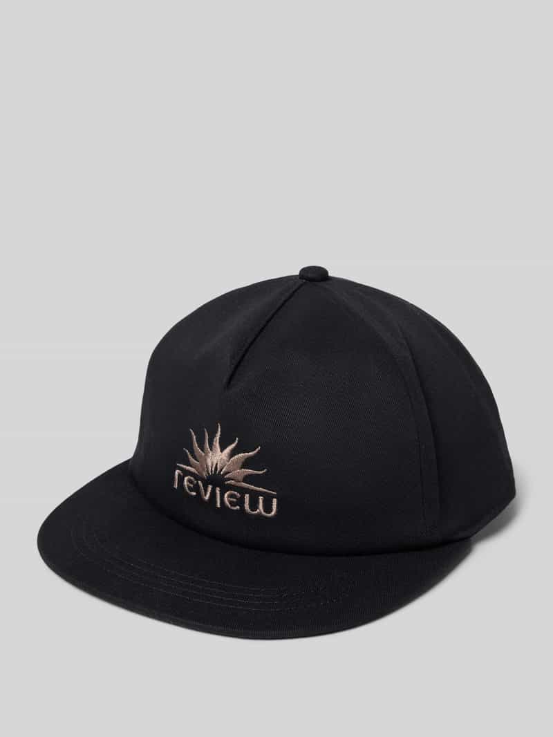 Pet met labelstitching