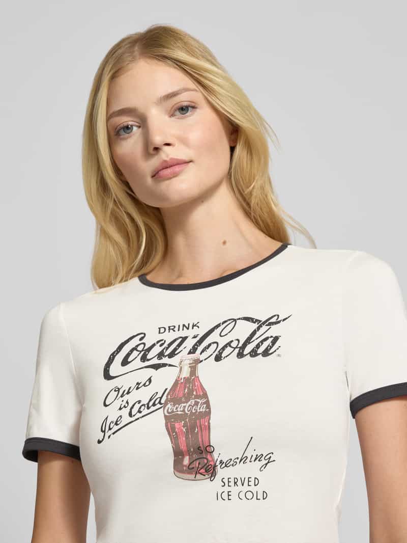 Only Regular fit T-Shirt met Coca Cola -print model 'COCA COLA LIFE'