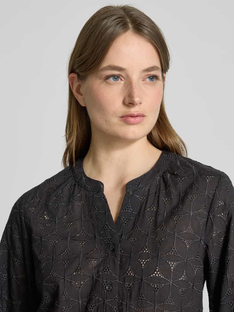 BRAX Regular fit blouse met broderie anglaise model 'STYLE.Velia'