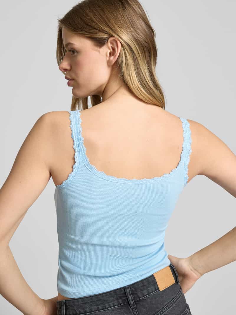 Review Tanktop met strikdetail