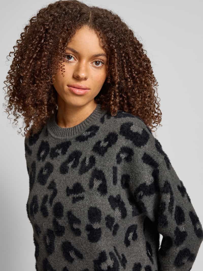 Only Comfort fit gebreide pullover met zachte luipaardprint model 'SARA'