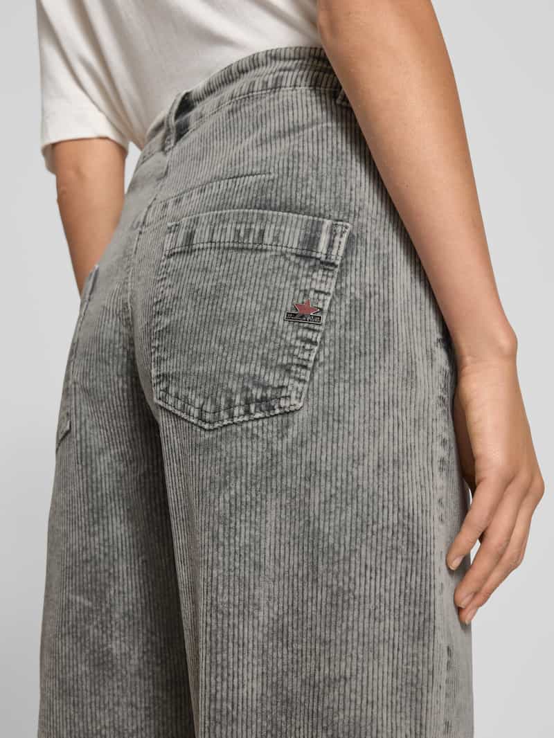 Buena Vista Relaxed fit corduroy broek met steekzakken model 'BARREL CORDUROY'