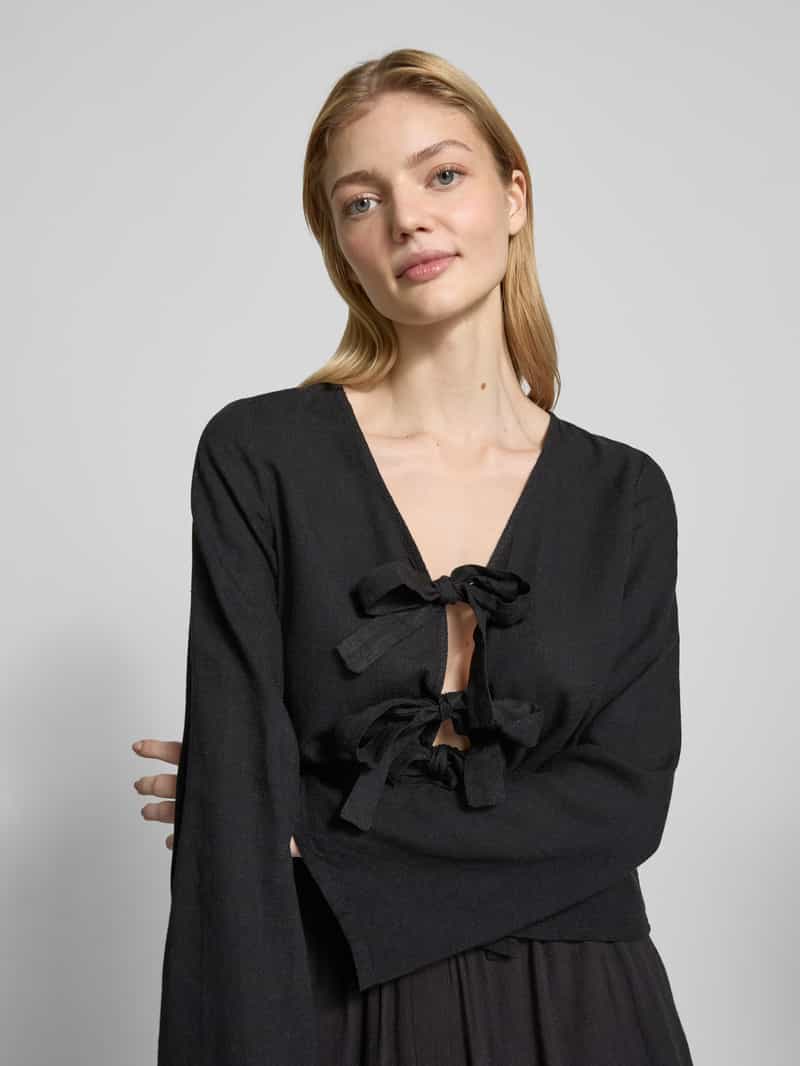 Noisy May Regulart fit blouse met vetersluitingen model 'LEILANI'