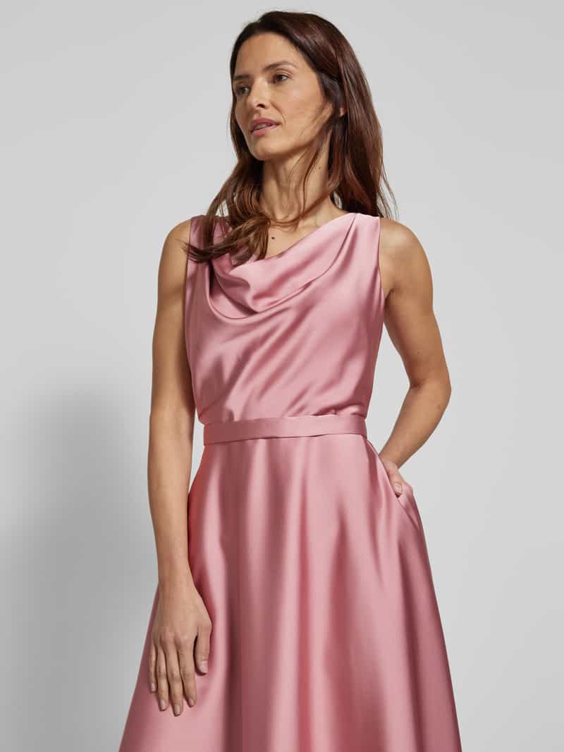 Vera Mont Knielange cocktailjurk met cascadehals