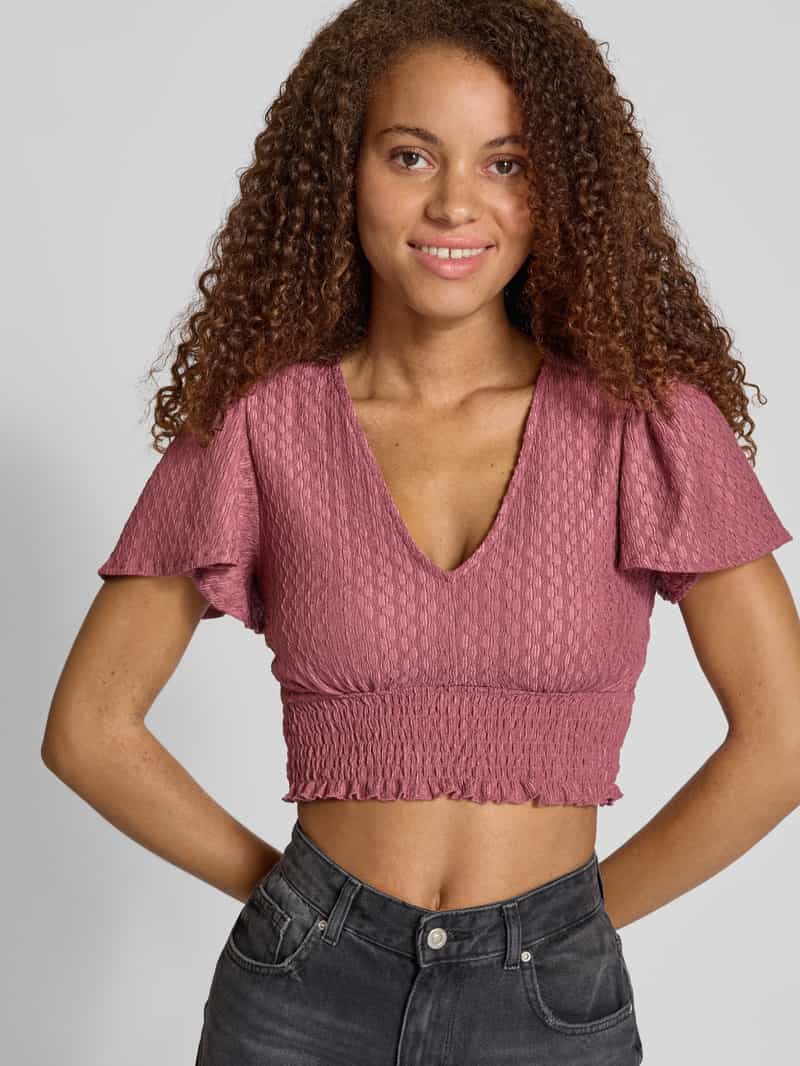Only Regular fit korte top met smokdetail model 'HANNAH'