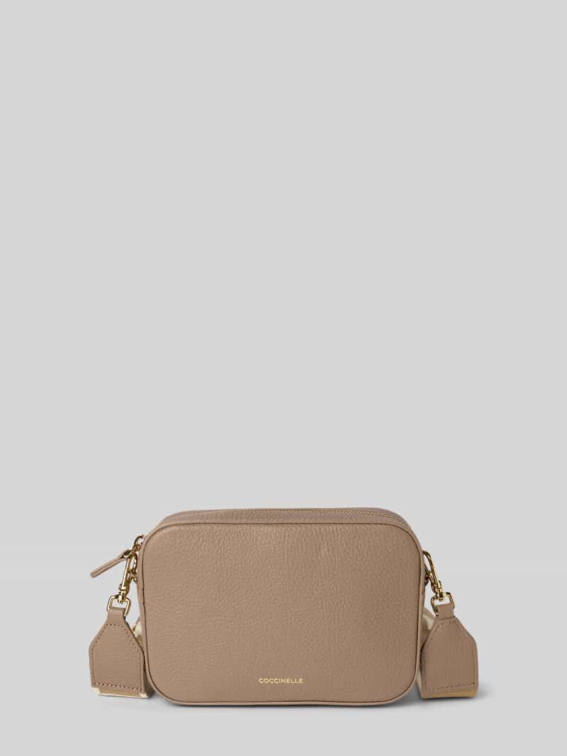 Coccinelle Handtas met labelapplicatie model 'TEBE'