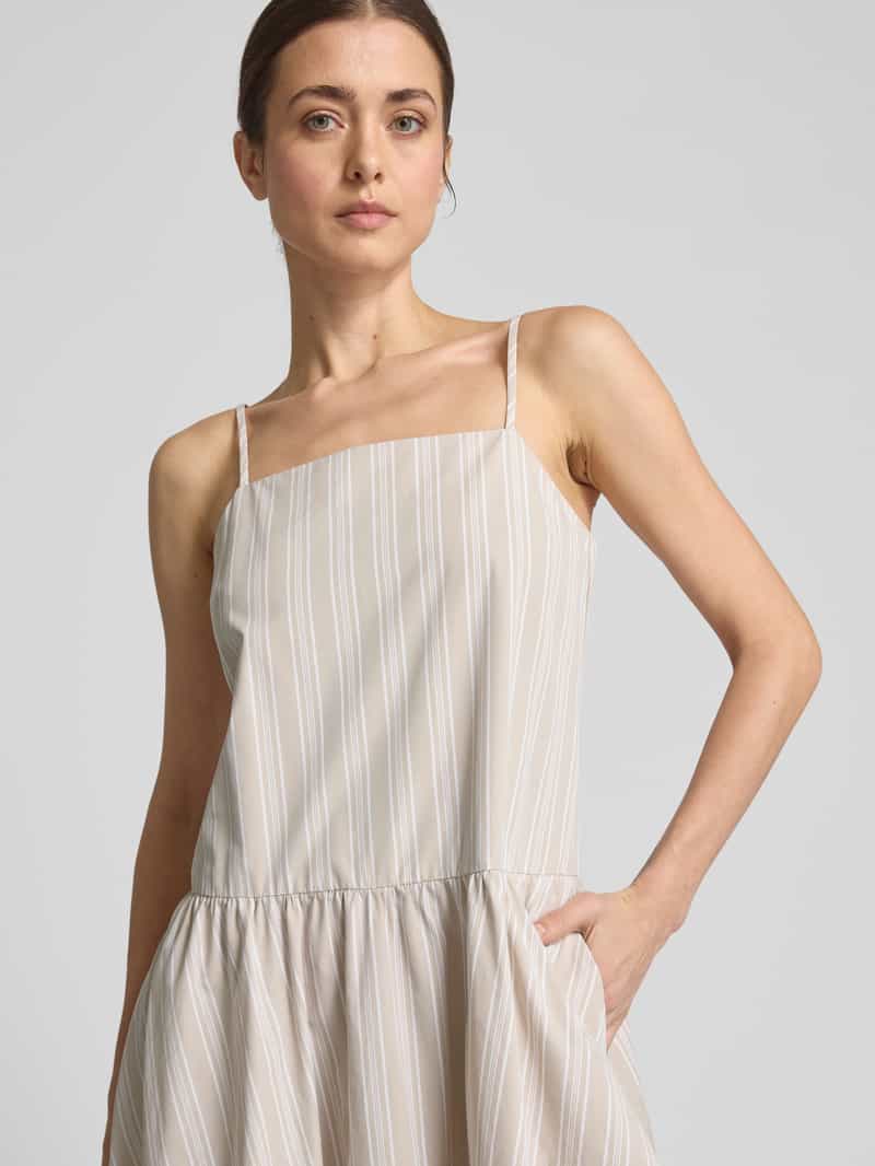 MM Knielange jurk in laagjeslook model 'ETTORE'