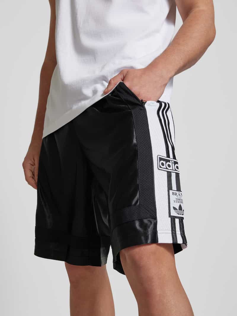 adidas Originals Relaxed fit korte broek met labelpatches model 'ADIBREAK'