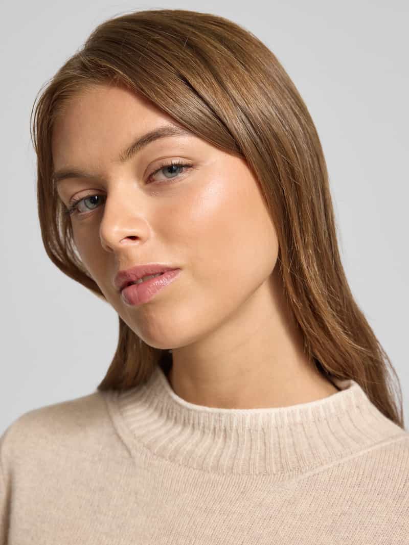 Christian Berg Woman Regular fit shirt met lange mouwen van zuivere wol in gebreide look