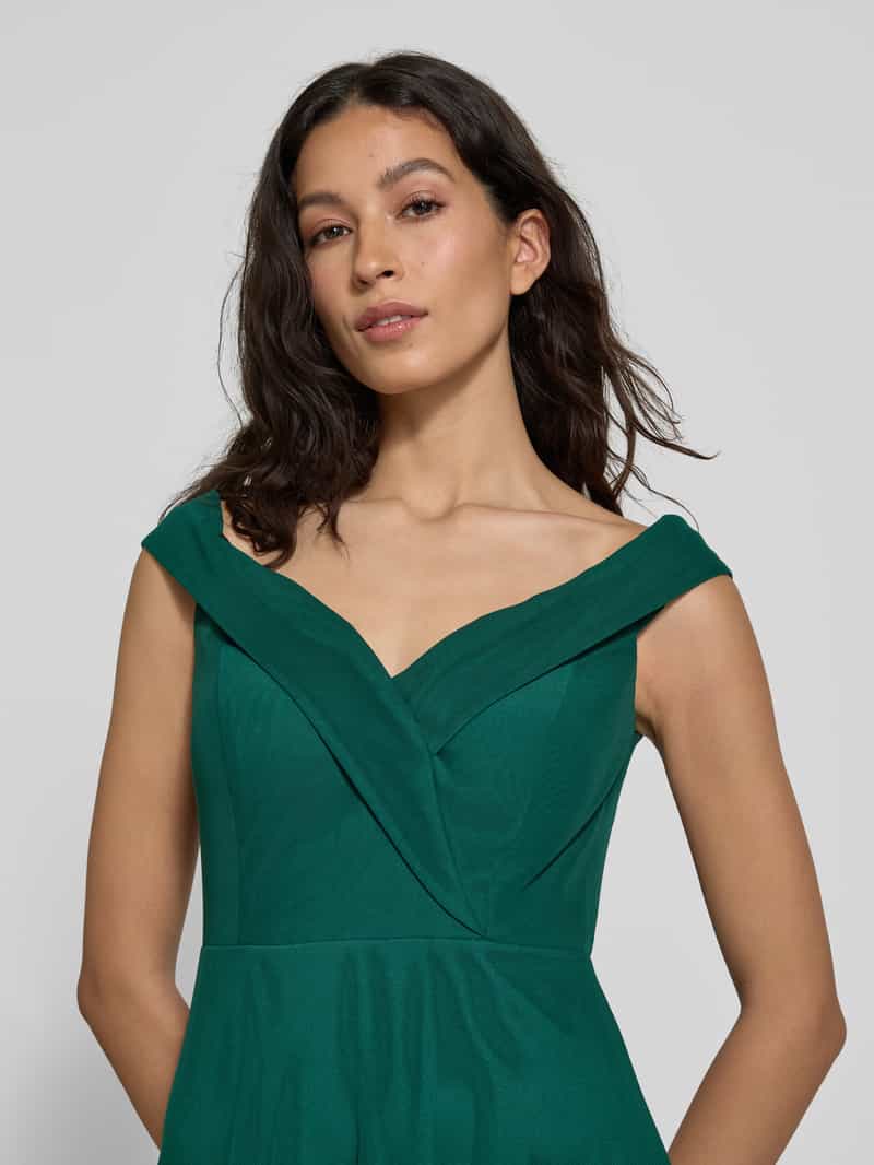 TROYDEN COLLECTION Avondjurk in laagjeslook