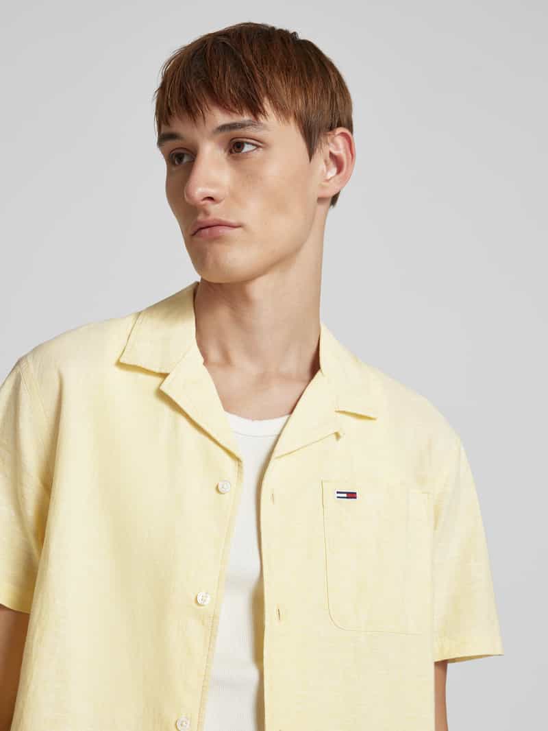 Tommy Jeans Regular fit vrijetijdsoverhemd van een mix van katoen en linnen