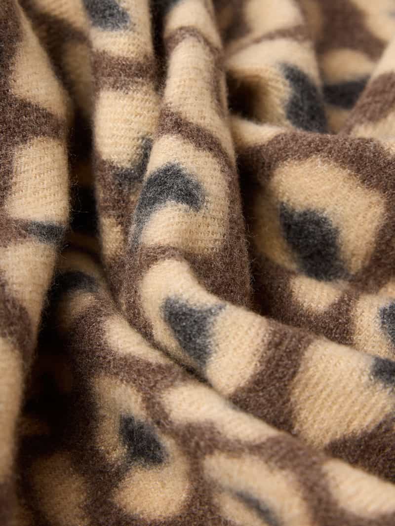 Codello Sjaal met all-over dierenprint model 'Leo'