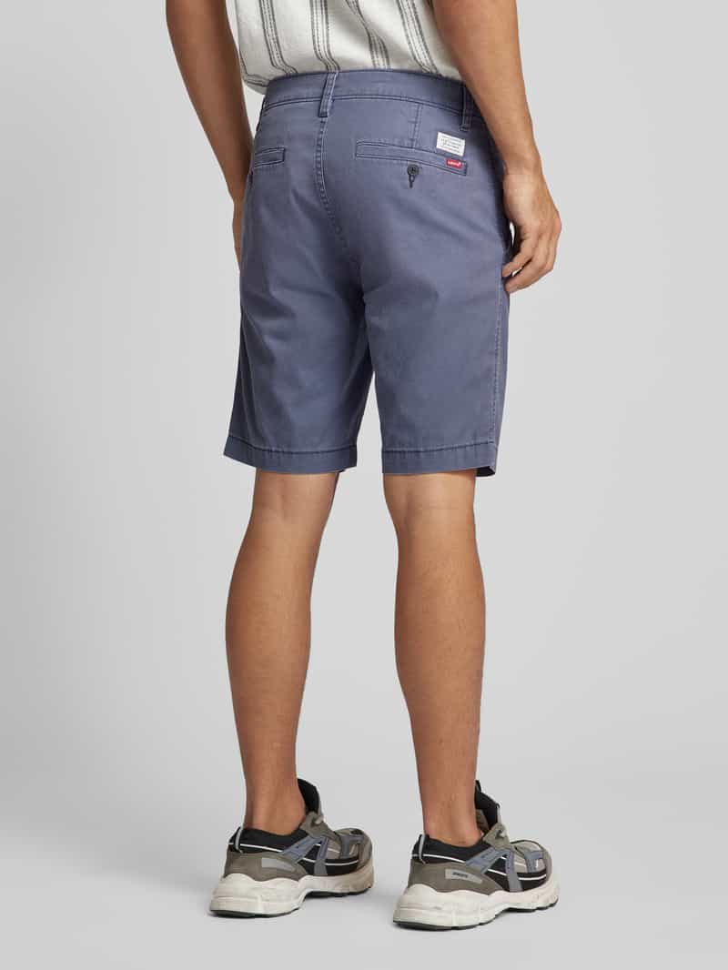 Korte regular fit chino met knoopsluiting Levi's®
