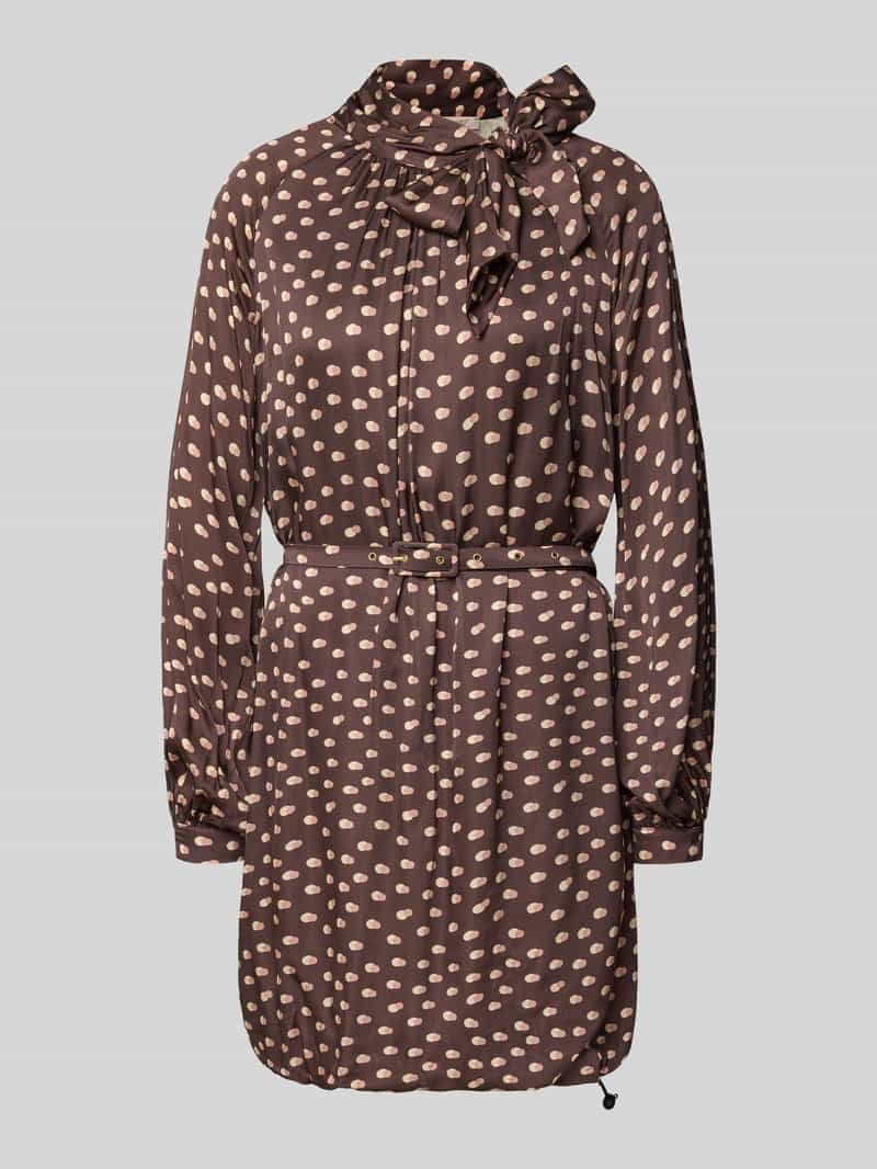 RINASCIMENTO Cocktailjurk met opstaande kraag