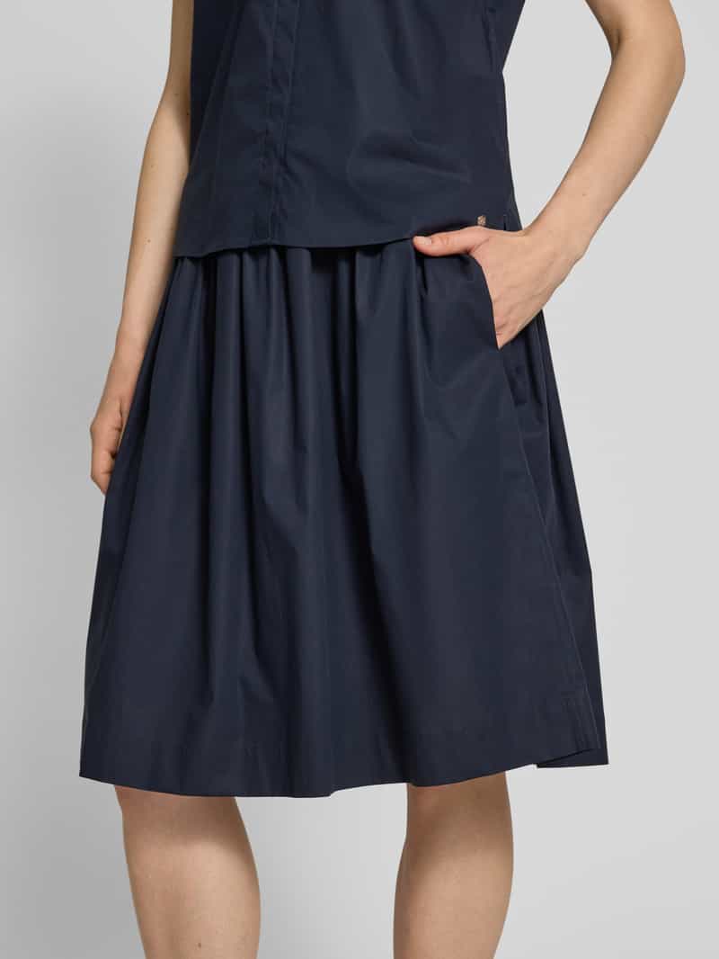 Marc Cain Knielange rok met labeldetail