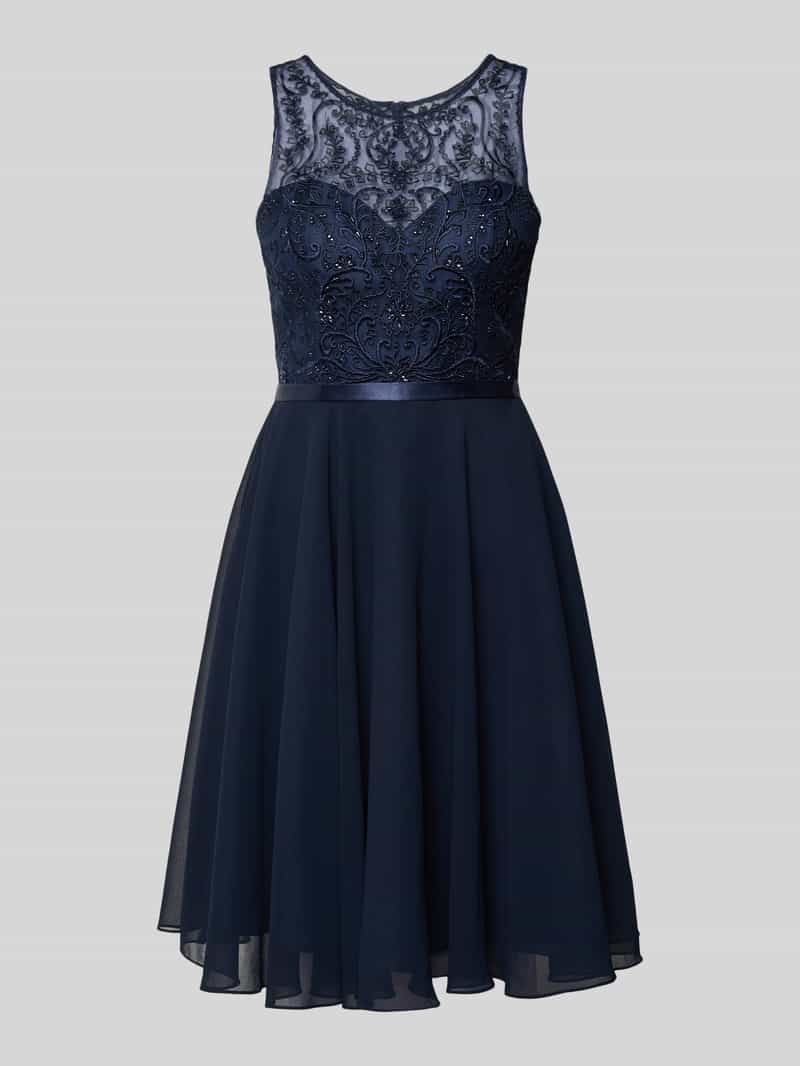 Cocktailjurk met strass-steentjes