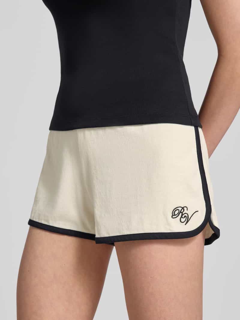 Review Shorts met elastische band