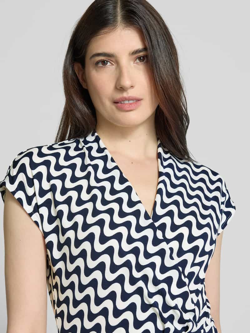 FREE QUENT Knielange jurk met V-hals model 'Yrsa'