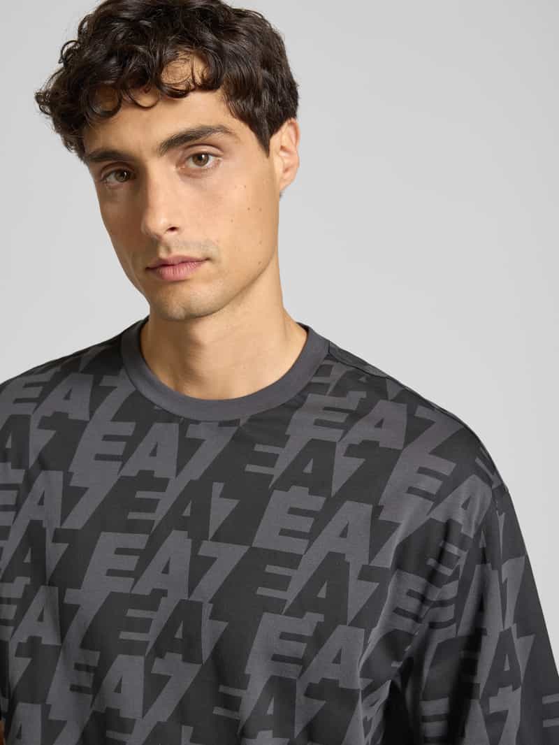 EA7 Emporio Armani T-shirt met all-over labelprint