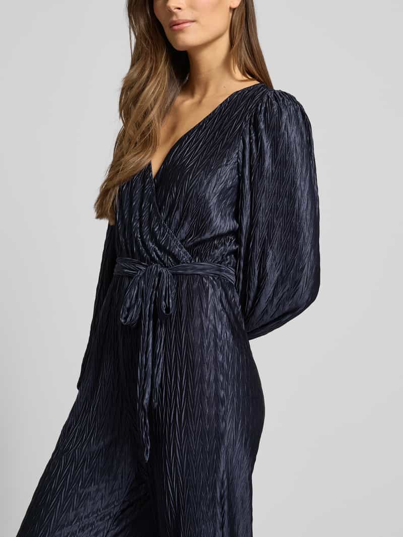 Vila Regular fit jumpsuit in wikkellook model 'PLUSA'