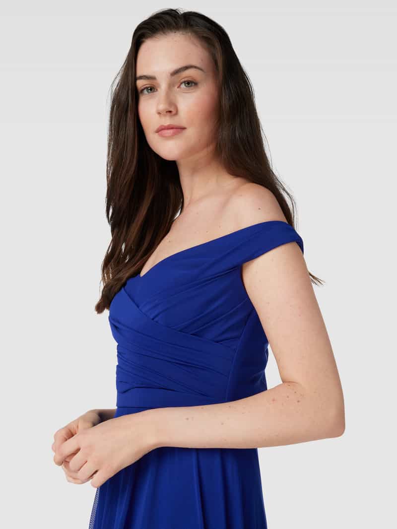 TROYDEN COLLECTION Avondjurk in off shoulder-look