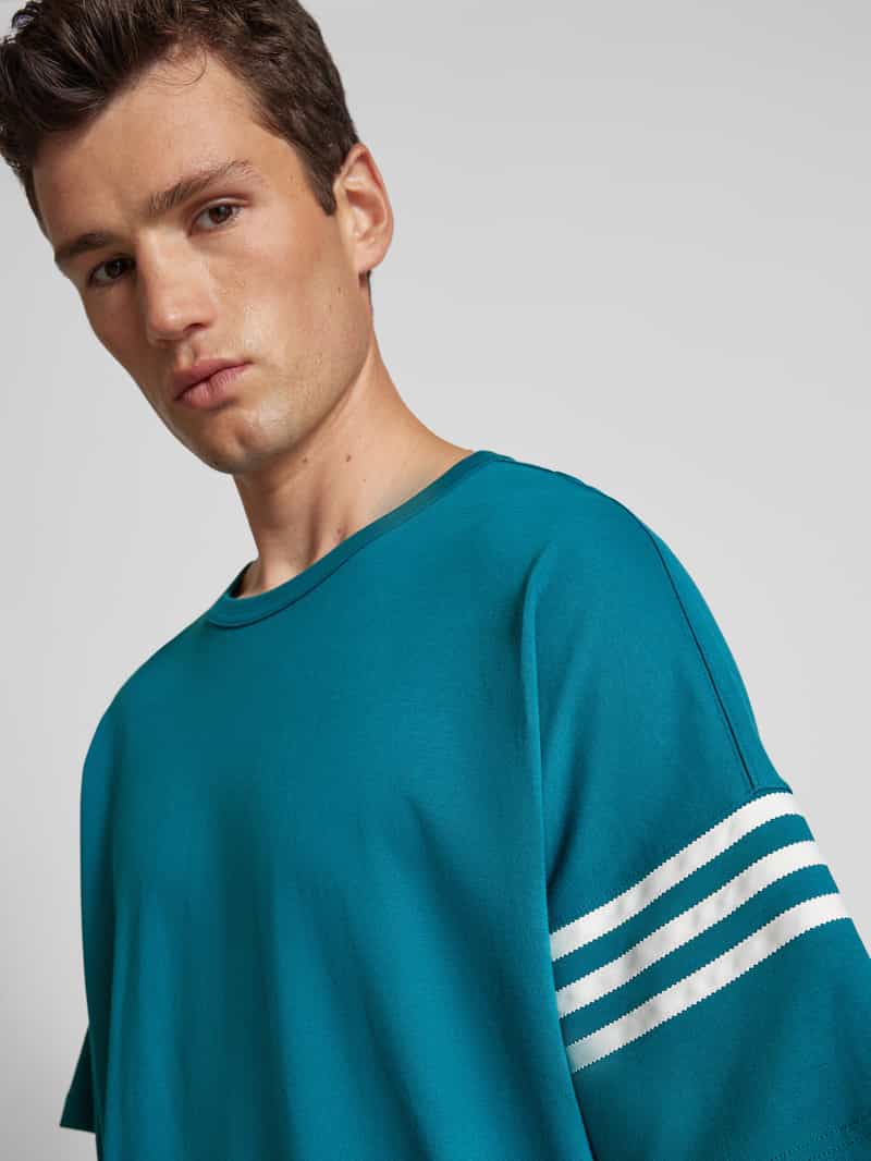 adidas Originals T-shirt met extra brede schouders