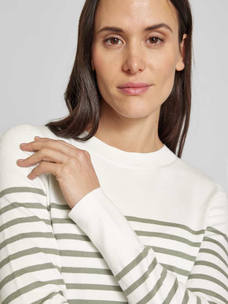 s.Oliver RED LABEL Regular fit gebreide pullover van viscosemix