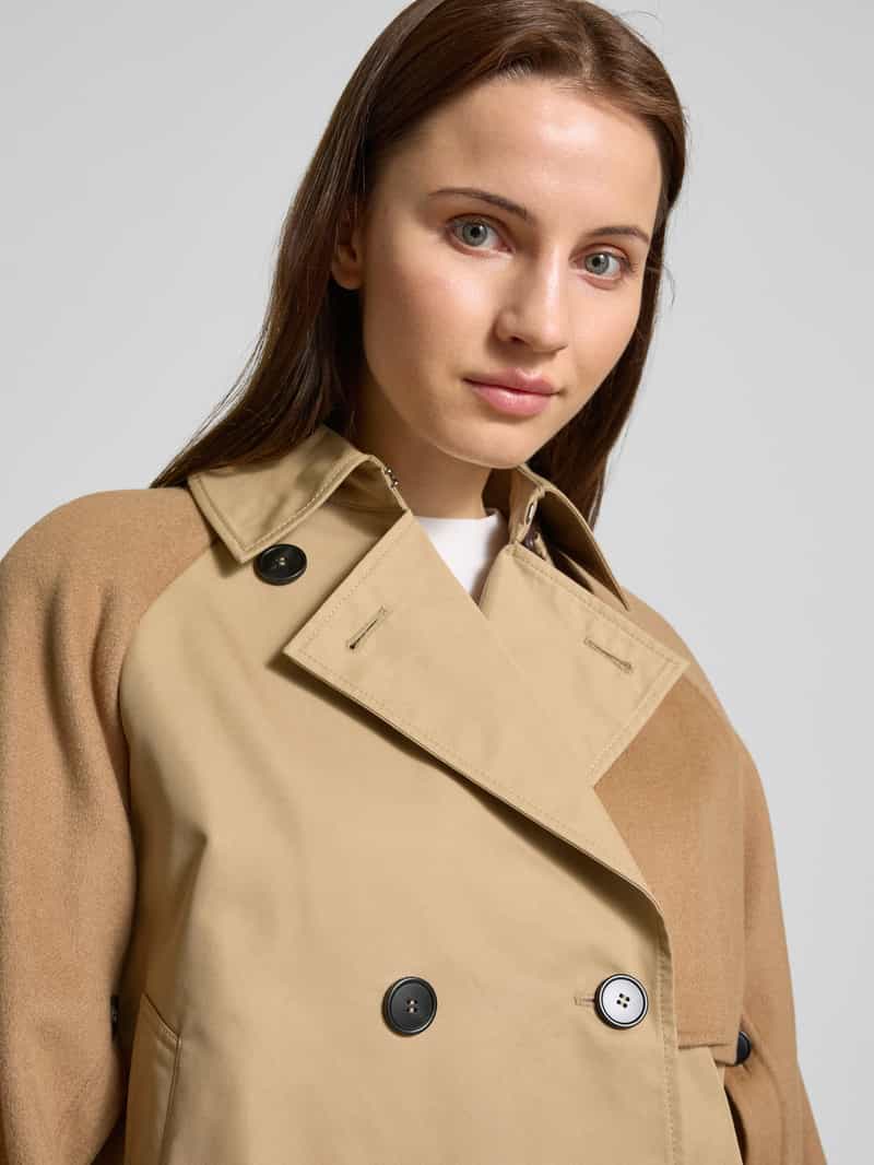 Weekend Max Mara Jack met platte kraag model 'BAZAR'