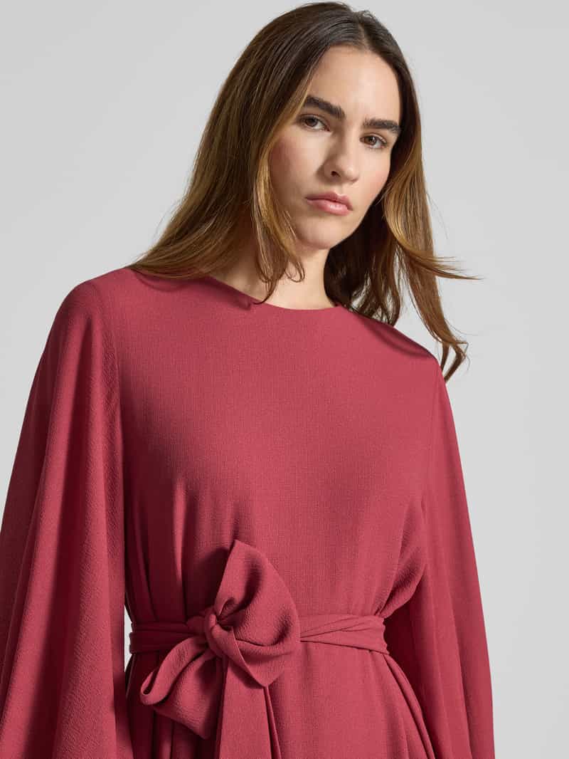Essentiel Antwerp Flatteuze maxi-jurk met asymmetrische ruchezoom model 'IFLOWER'