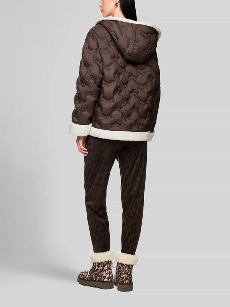 Marc Cain relaxed fit gewatteerd jack met capuchon model 'SPORTS E'