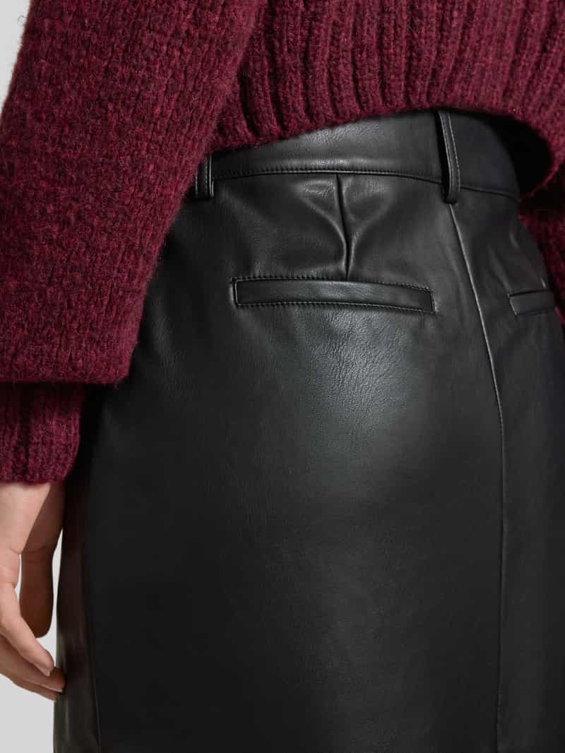 Vila Midirok met Franse steekzakken model 'DAGMAR'