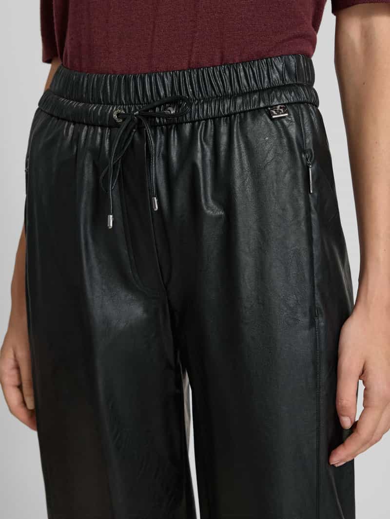 Marc Cain Straight leg stoffen broek in leerlook
