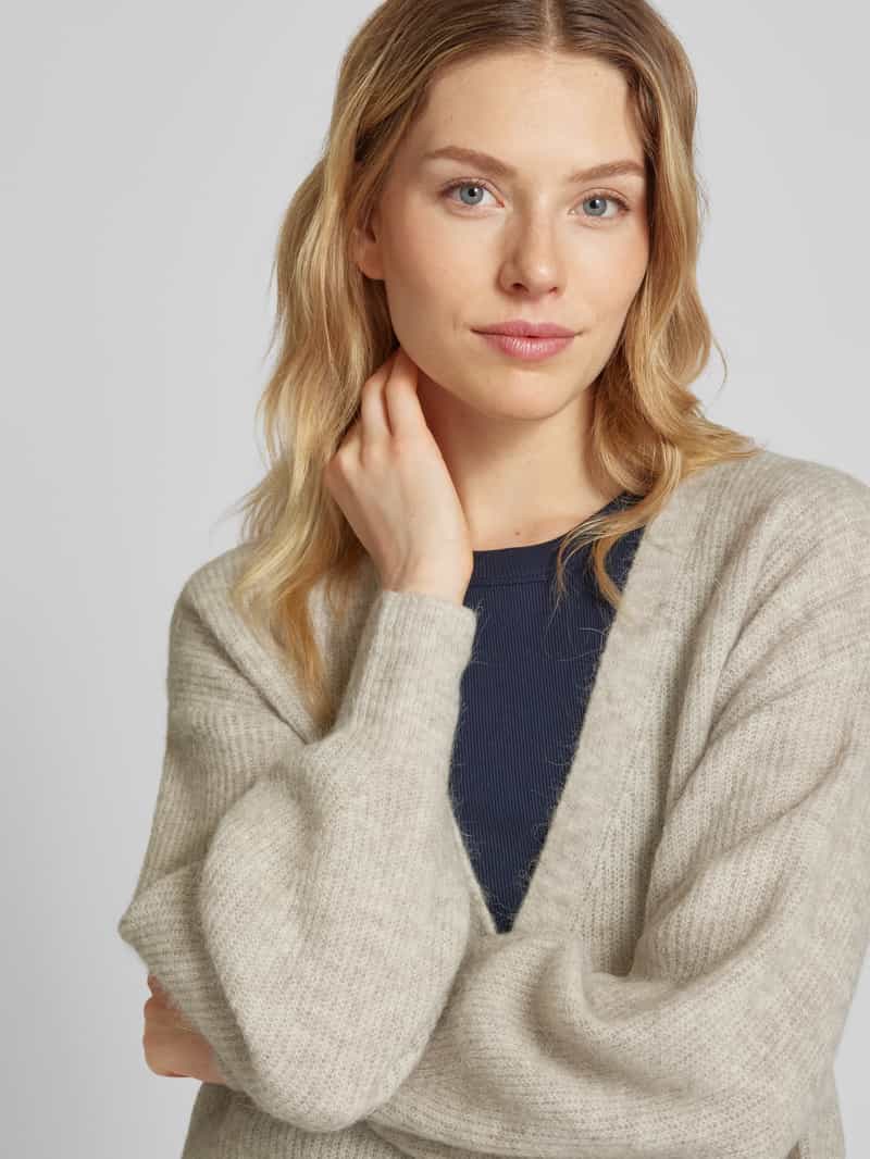 MOS MOSH Gebreide cardigan met diepe V-hals model 'THORA'