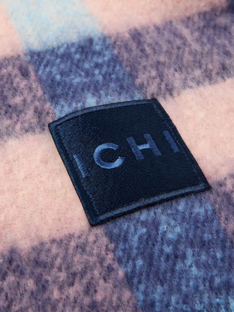 Ichi Sjaal met logopatch model 'Ilaja'