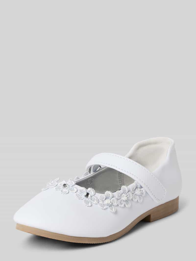 Ballerina met siergarnering