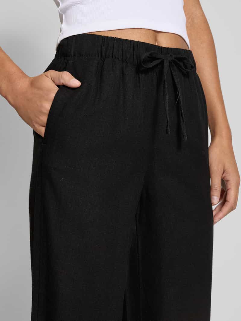 Only Wijde broek van een mix van viscose en linnen model 'CARO'