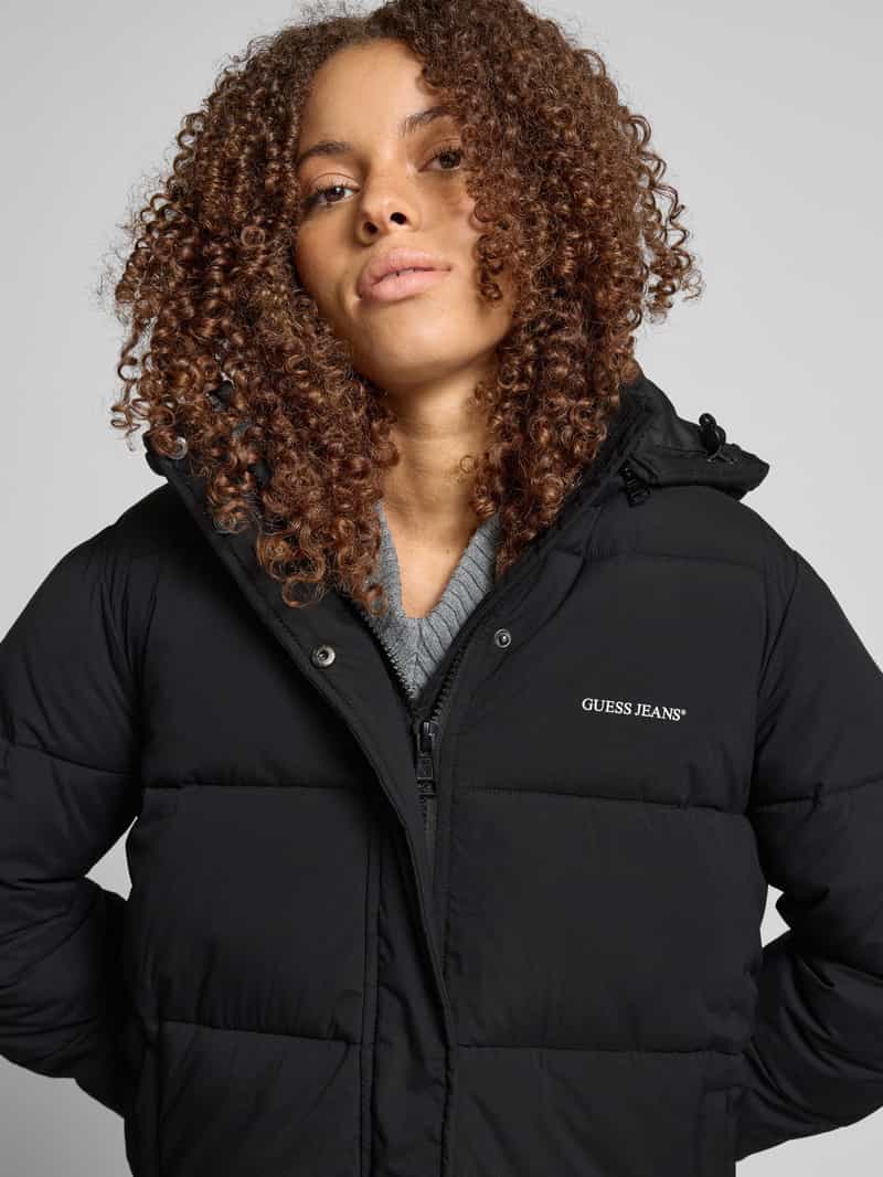 Guess Jeans Gewatteerde lange jas met labelpatch
