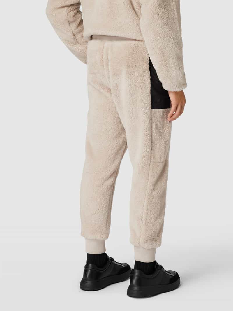 Sweatpants met teddybont EA7 Emporio Armani