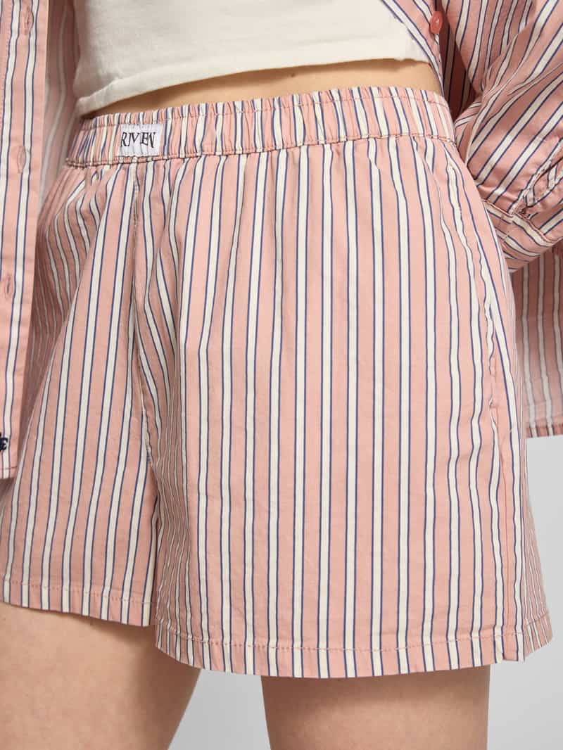 Review Korte broek met labeldetail