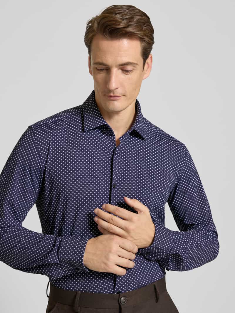HUGO Slim fit zakelijk overhemd van licht stretchmateriaal model 'KENNO'