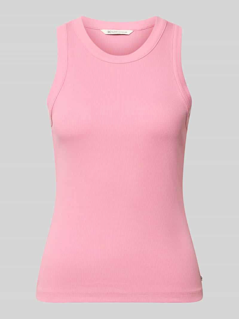 slim fit top in ribbreiselook