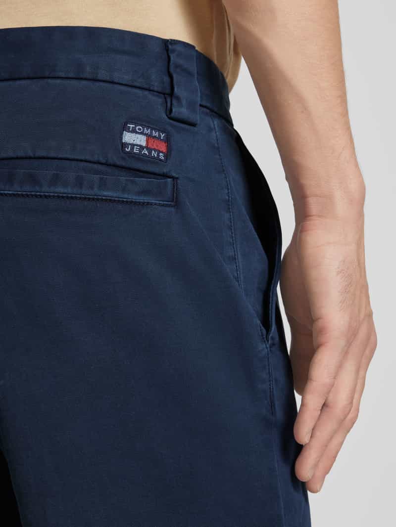 Tommy Jeans Regular fit chino met labeldetail model 'DAD'