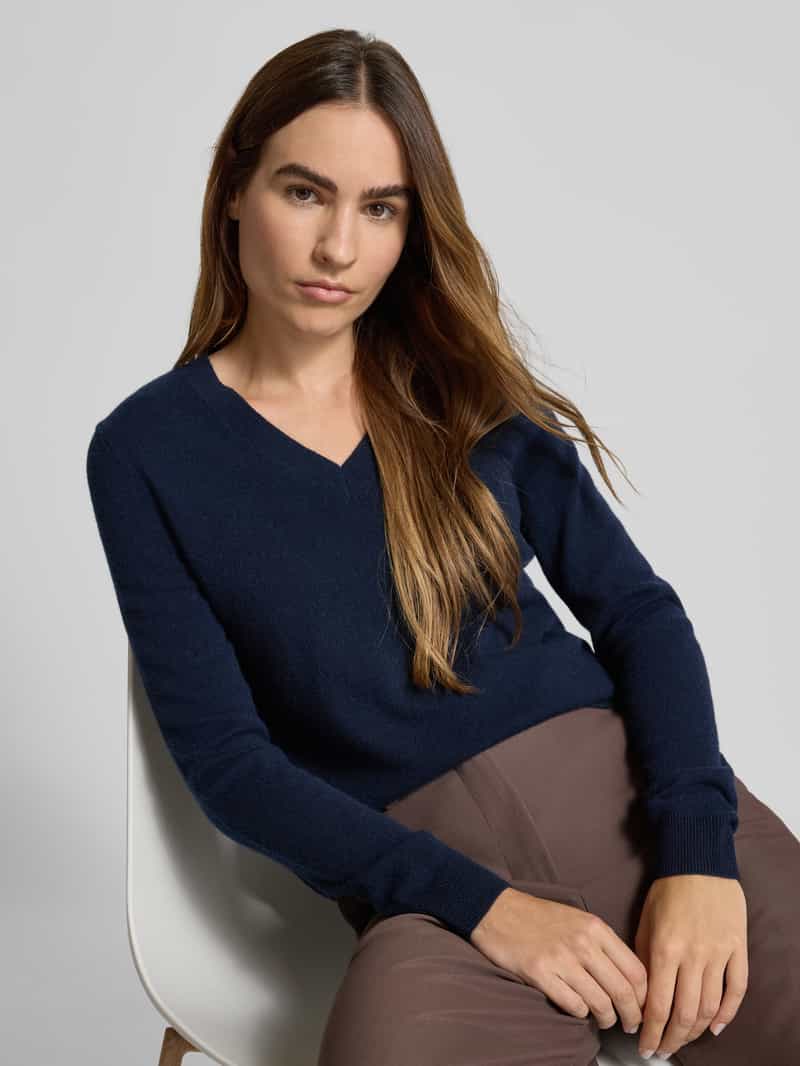 Christian Berg Woman Gebreide pullover met V-hals