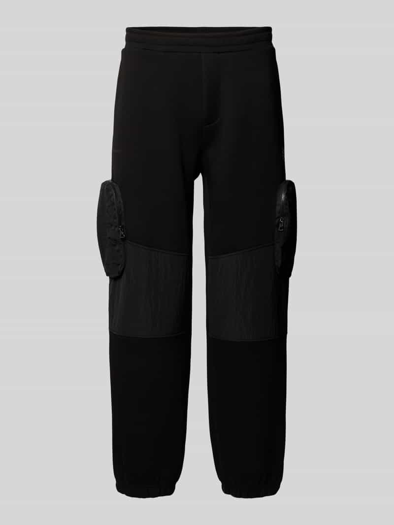 EA7 Emporio Armani Loose fit sweatpants met cargozakken, model 'PANTALONI'