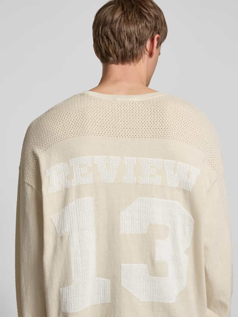 REVIEW Gebreide pullover met extra brede schouders
