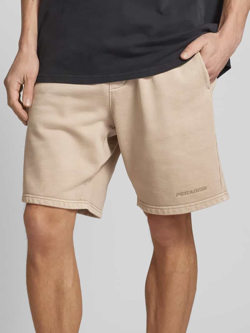 Pegador Regular fit sweatshorts met labeldetail