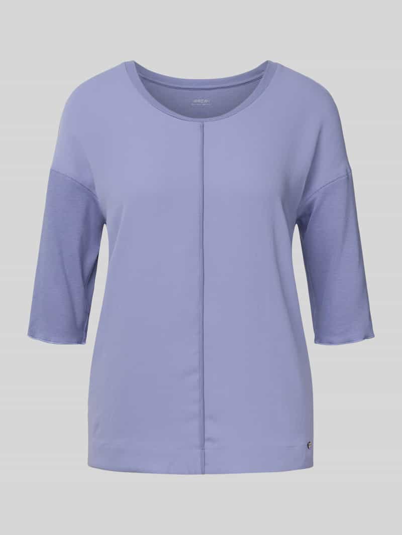 Marc Cain Relaxed fit T-shirt van een mix van katoen en elastaan met siernaad