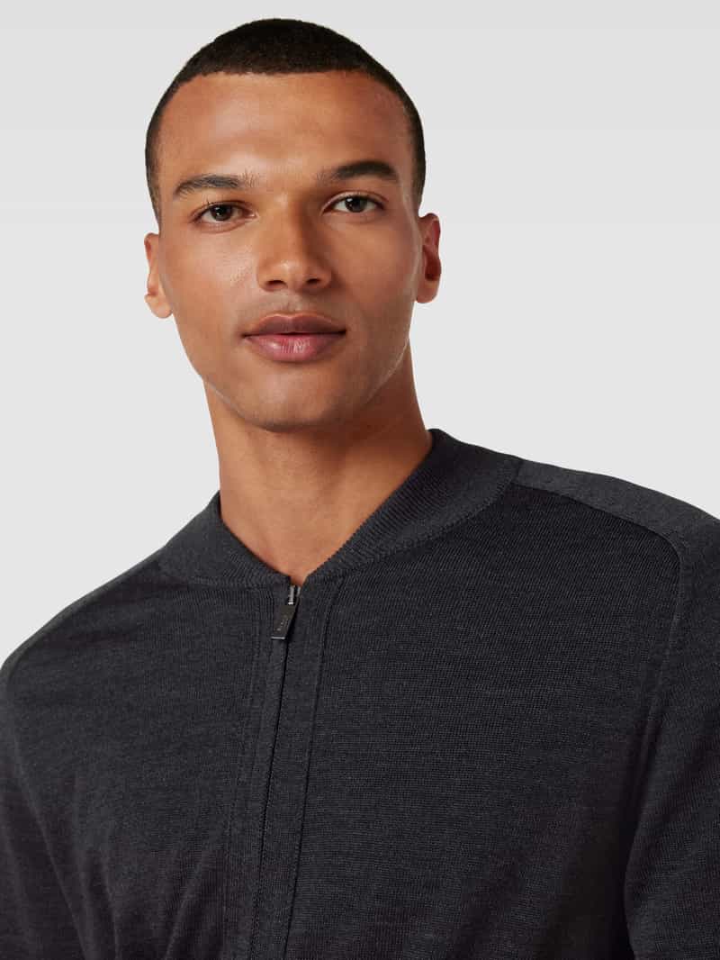 maerz muenchen Gebreid jack van scheerwol met kleine opstaande kraag